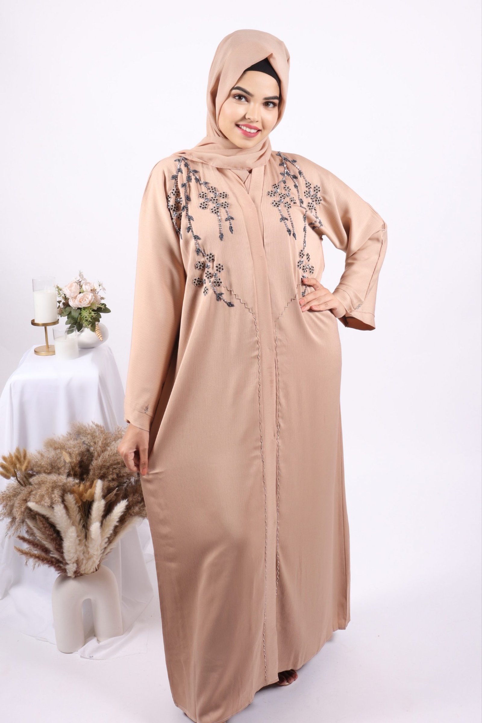 Imani Luxury Handwork Front Open Emirati Abaya - Image 4