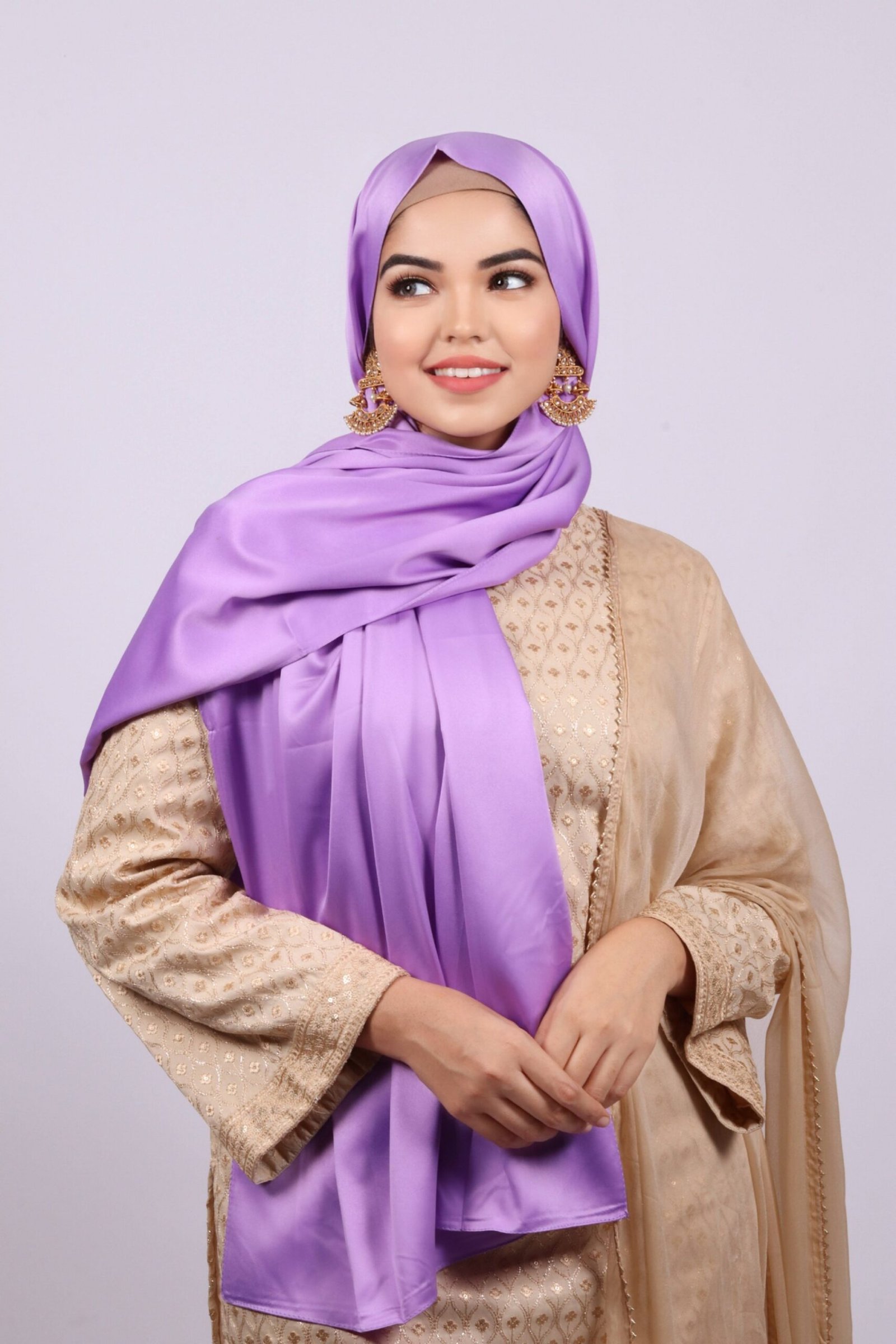 Lavender Matte satin Hijab - Image 2