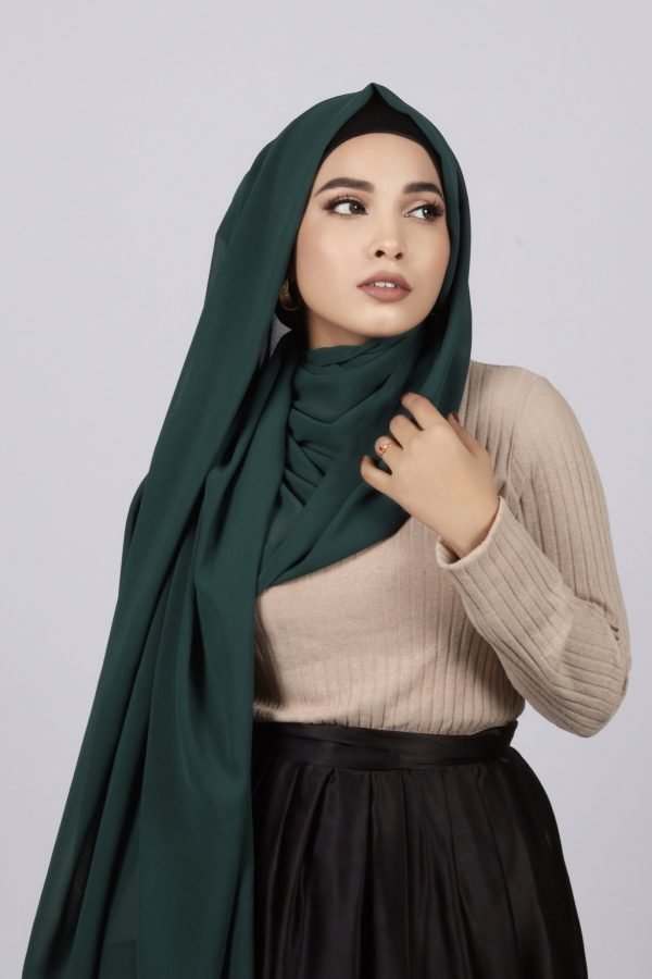 D0C30E55-9DF5-44B0-BF08-087D050D4A39 Hunter Green Premium Chiffon Hijab