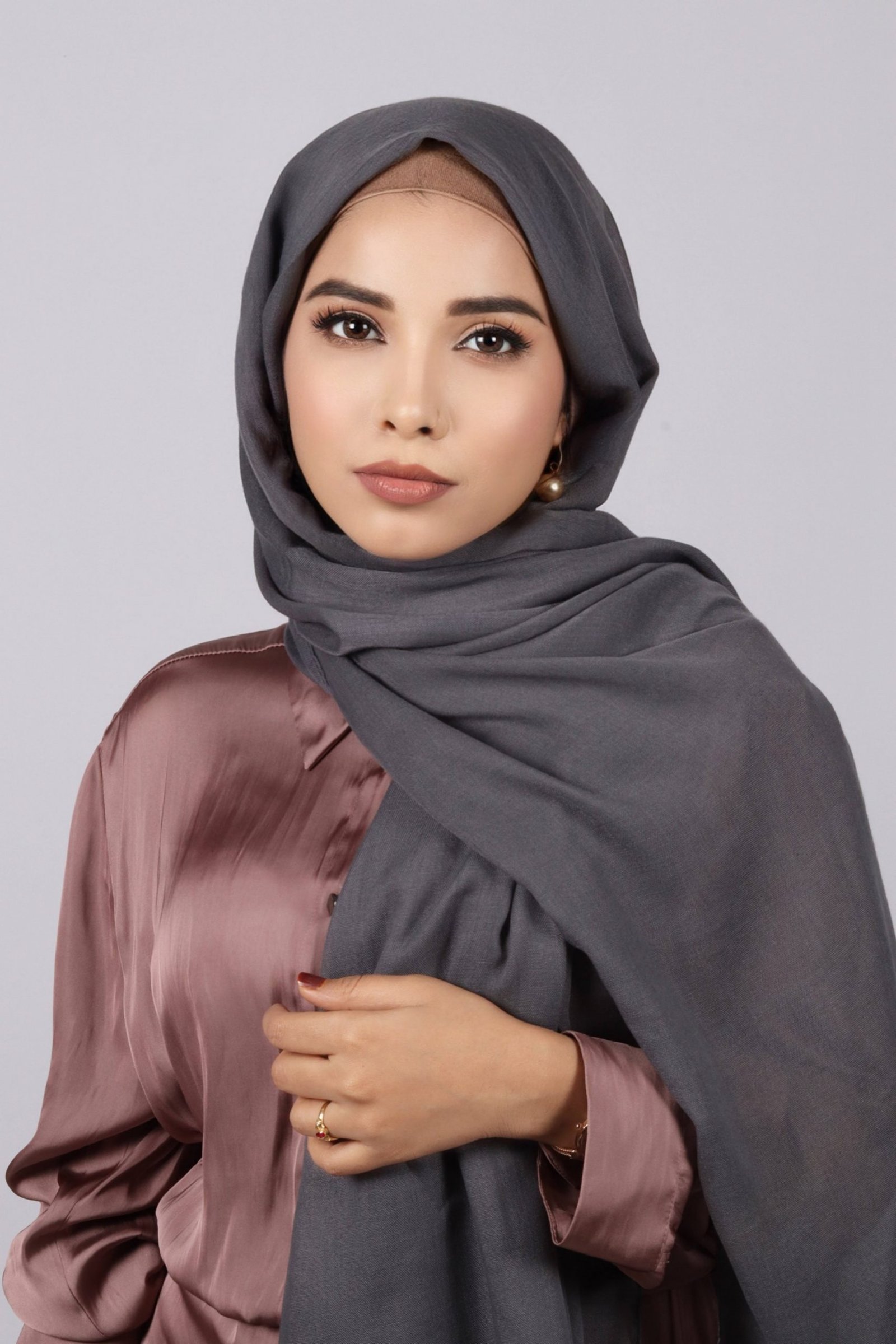 Slate Classic Cotton Hijab - Image 2