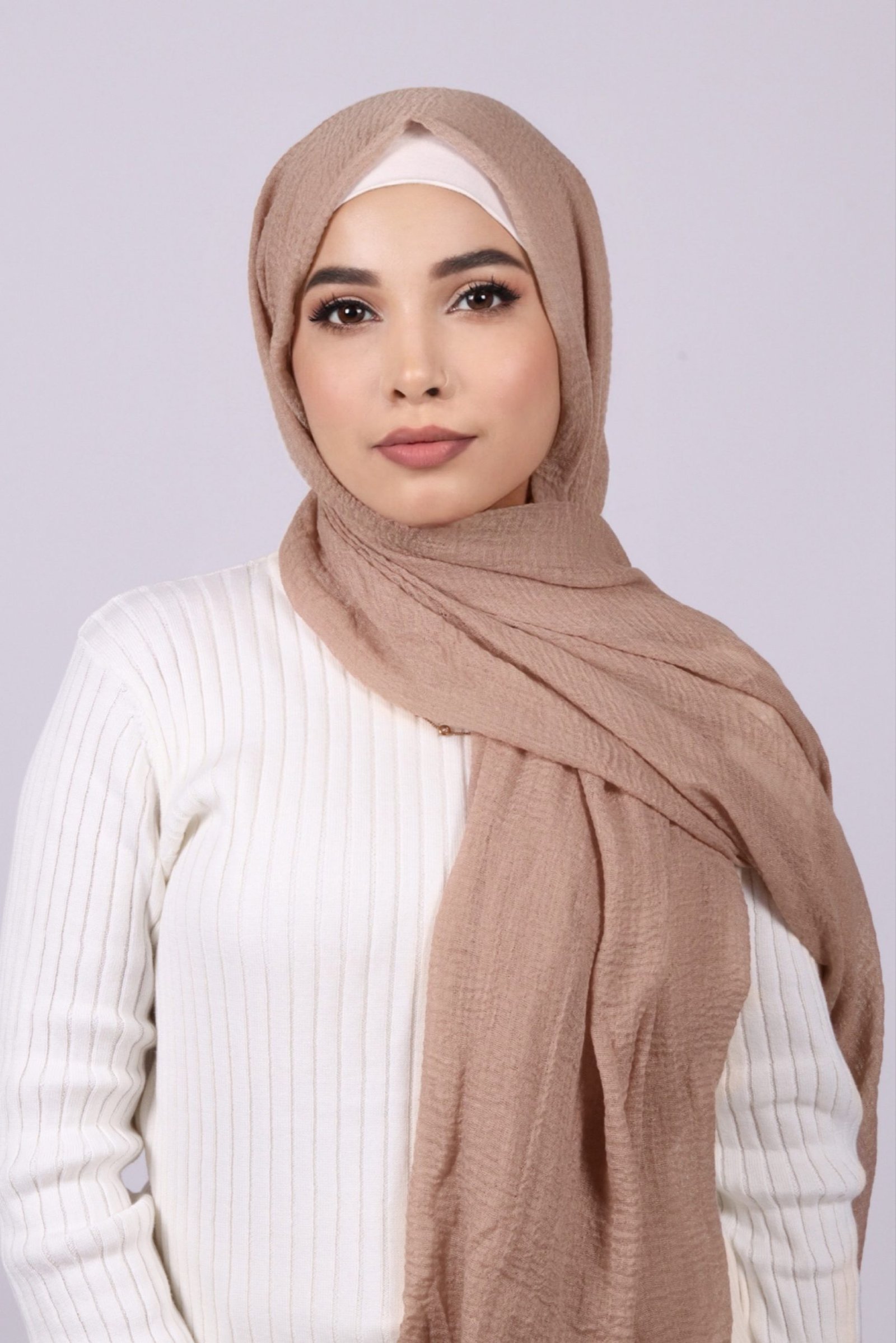 Beaver Crinkled Cotton Hijab