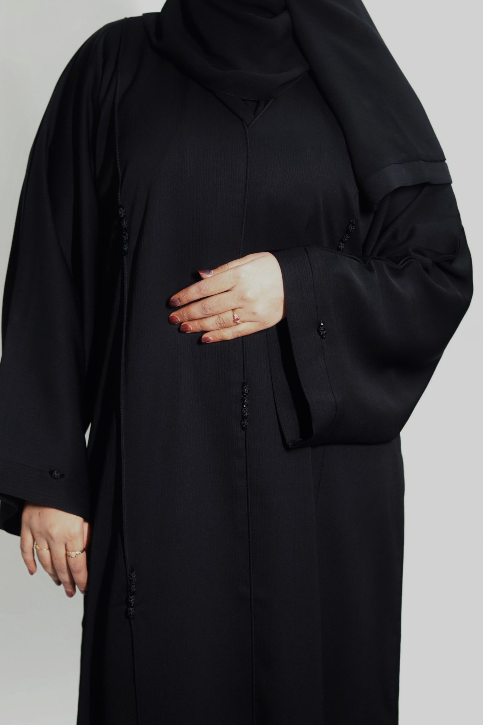 Seher Classic Emirati Abaya - Black - Image 4