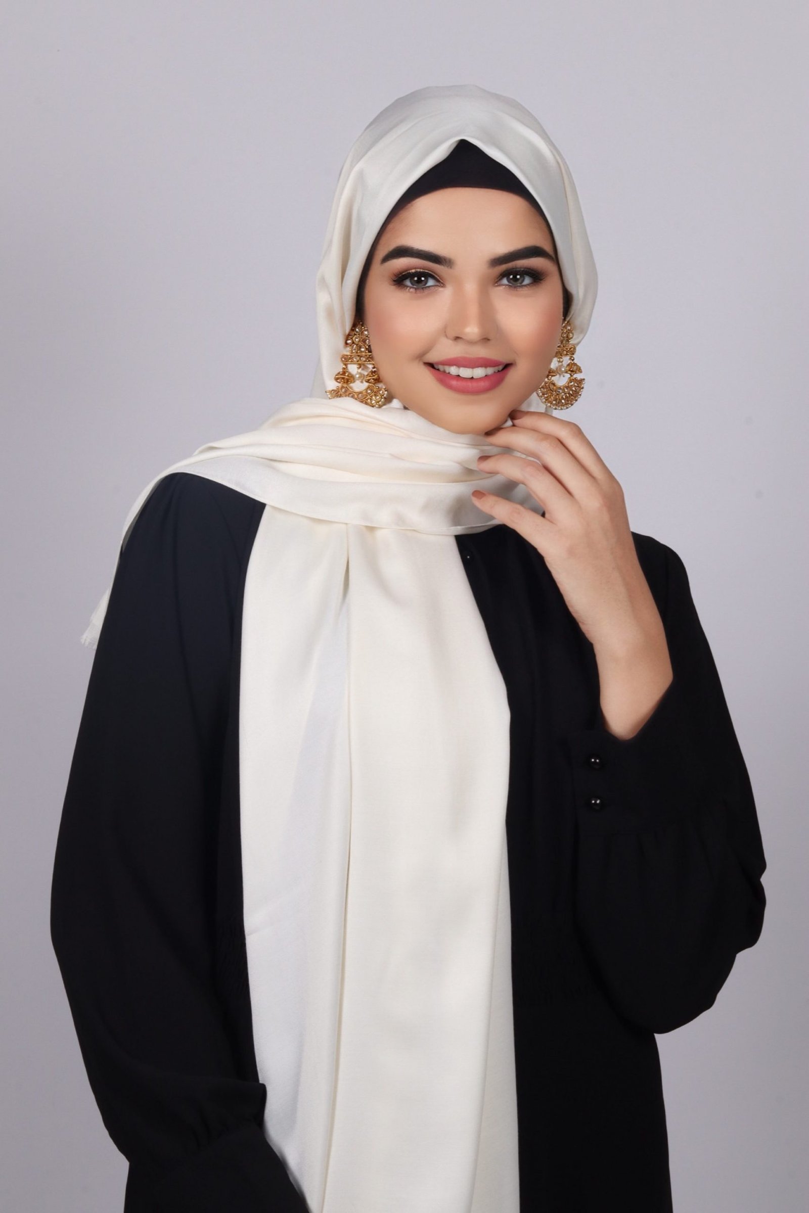 Cream Luxe Silk Hijab - Image 2
