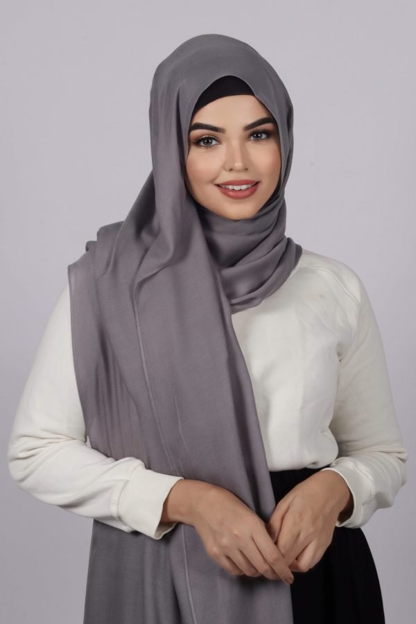 19256482-00F3-4D60-A5FE-173A8E95086D Steel Modal Hijab