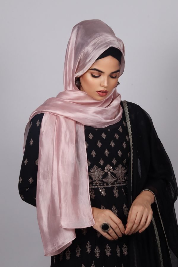 1E5E4D9A-CF69-4349-AA8F-E4A8AB321209 Misty Pink Premium Organza Hijab