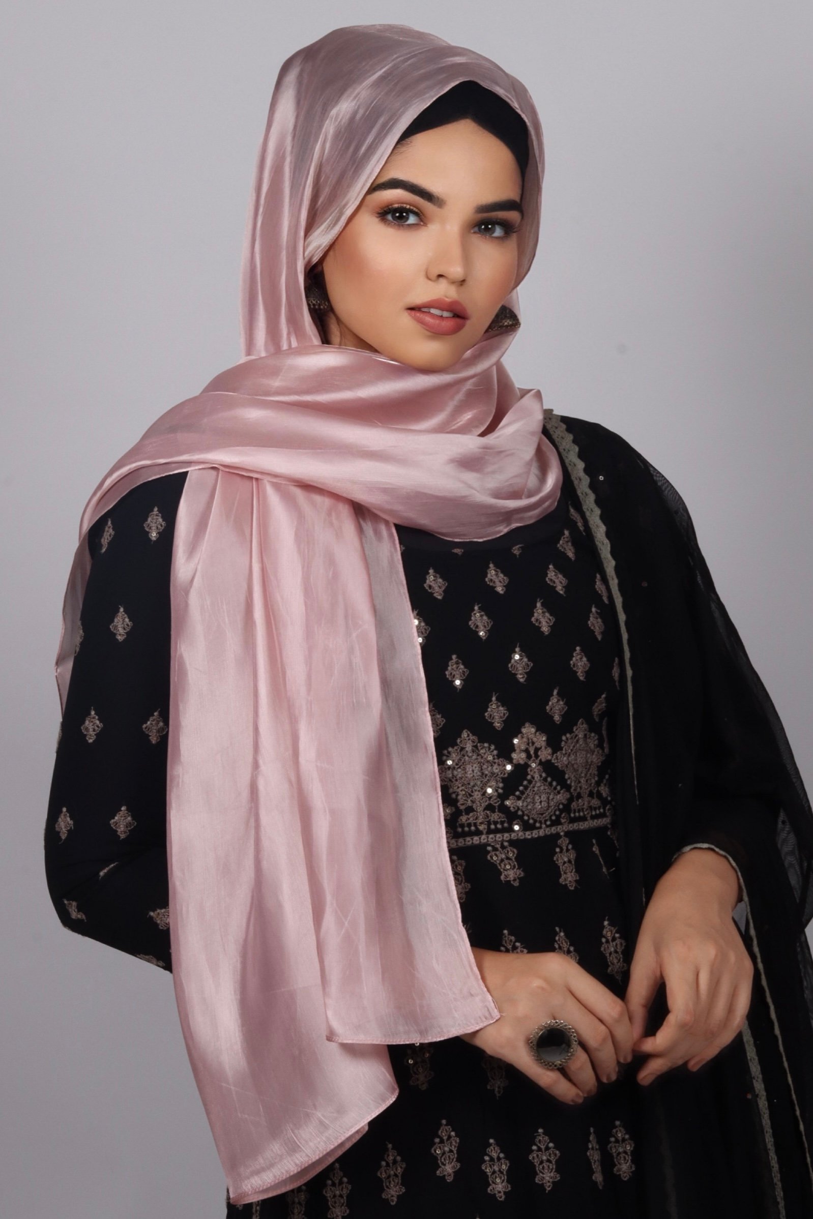 Misty Pink Premium Organza Hijab - Image 2