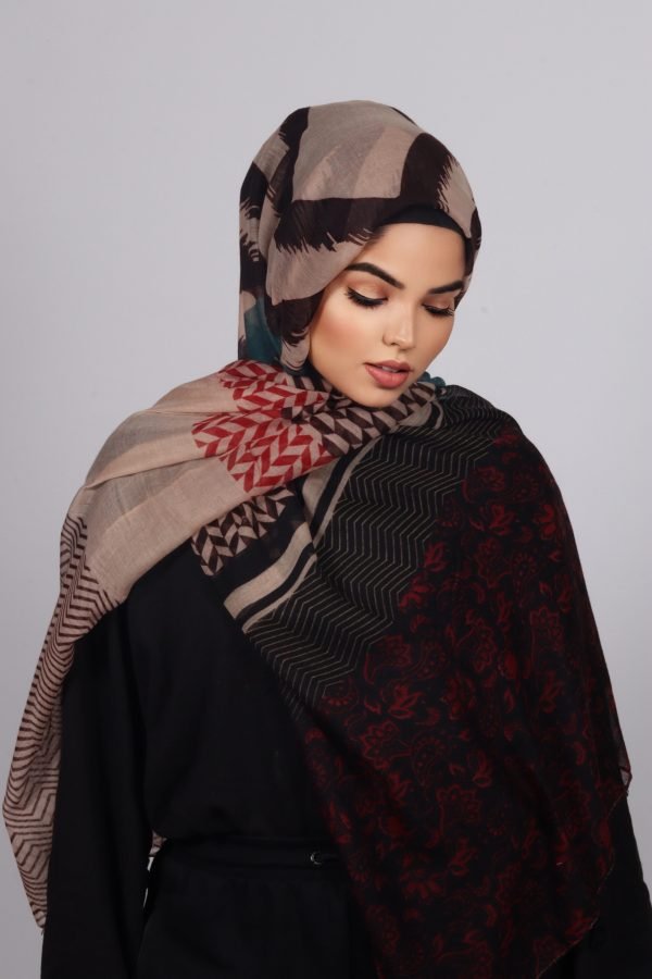 F1C14CAB-BD92-4B7C-A927-6DAE959B9E66 Mariana Cotton Floral Hijab