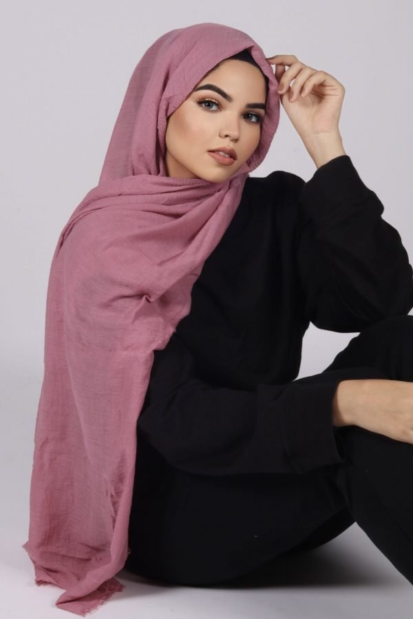 200E16EA-6BA6-4D07-BB90-DF0EB36AA82D Rose Premium Crinkled Cotton Hijab