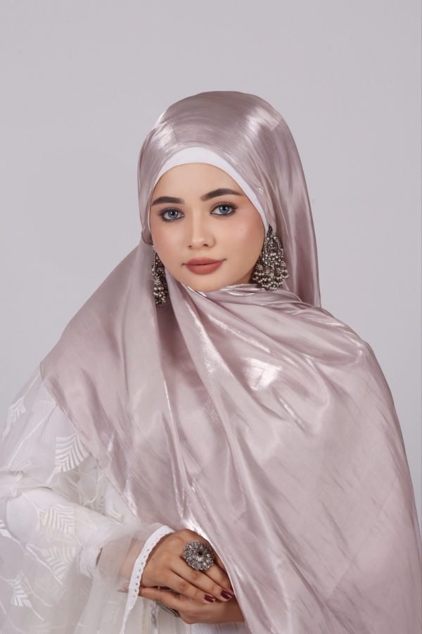 0DF66A51-95D2-41A9-80E8-563BE6B39ED6 Oyester Pink Premium Organza Hijab
