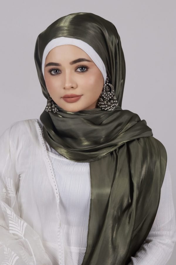 5FFC2657-9913-4C06-8BE6-9D9FDECC585D Leaf Premium Organza Hijab